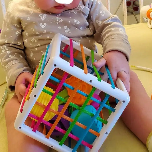 Cube Sensoriel Montessori – Jeu de Tri de Formes et Motricité Fine ÉveilNature™