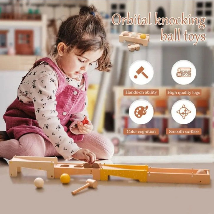 Bébé jouant avec un banc à marteler Montessori en bois, jouet éducatif favorisant la motricité fine, la coordination œil-main et la reconnaissance des couleurs