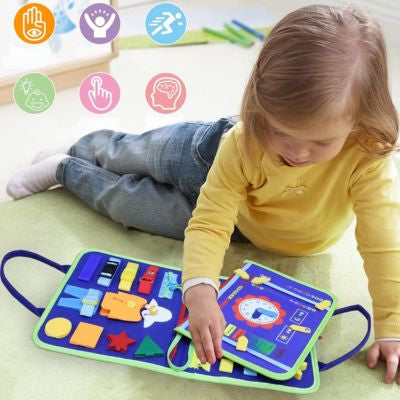 Livre d’activités Montessori pour enfant favorisant la motricité fine, l’autonomie et la coordination grâce à des manipulations ludiques et éducatives